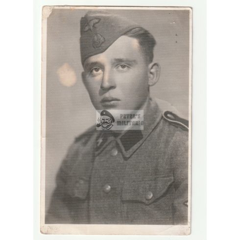 SS Schütze portrait with side cap - postcard size