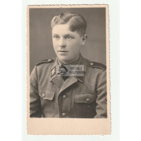 SS Schütze 1944 - postcard size