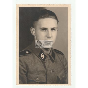  SS Schütze portré fotó- képeslap méret