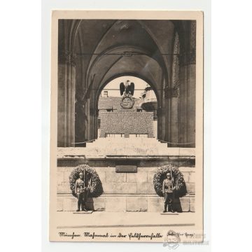 Feldherrnhalle SS díszőrséggel 
