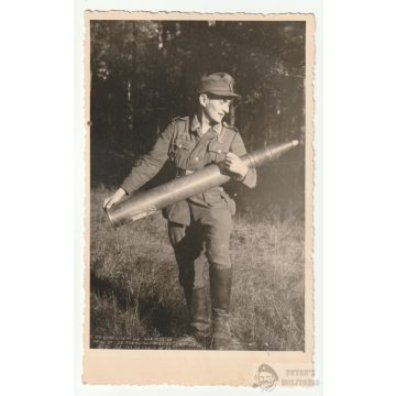 Wehrmacht tűzmester 88-as lőszerrel 