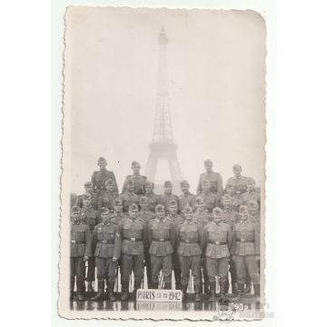 Párizs 1942