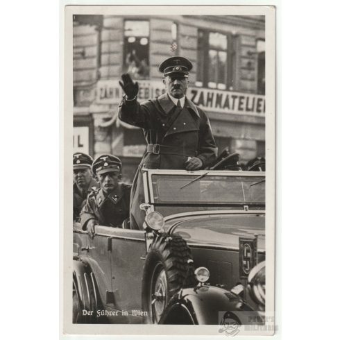 Adolf Hitler SS terstőrséggel képeslap