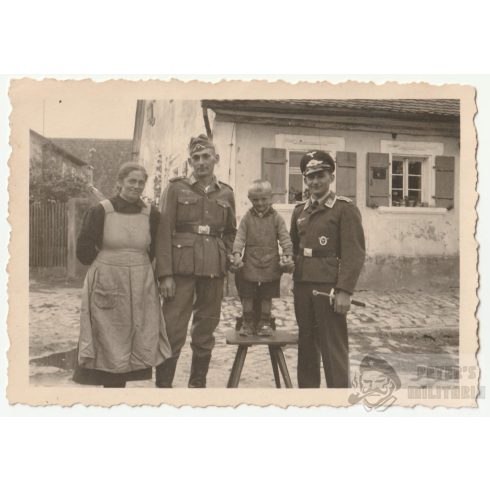 Luftwaffe pilóta korai dísztőrrel