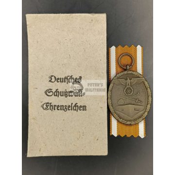 West Wall medal set - Carl Poellath