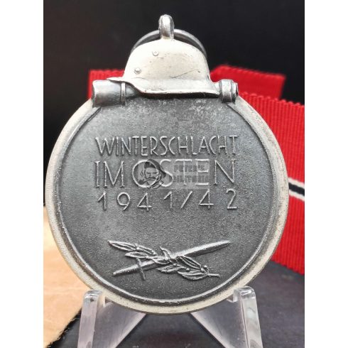 Keleti Front medál tasakkal - Carl Poellath