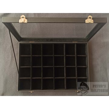 Kitüntetés / érme tartó felnyitható tároló 24x