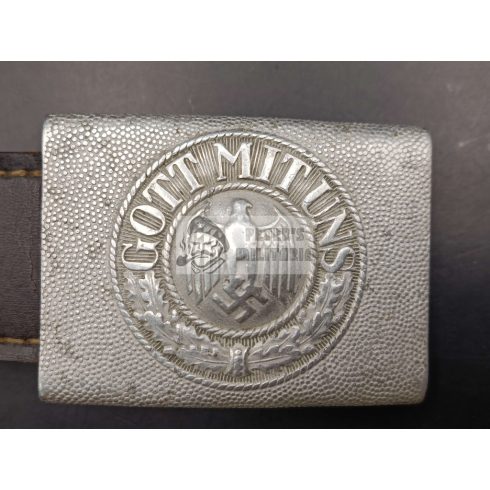 Wehrmacht combat buckle with tab