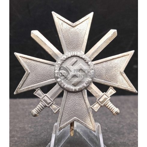 War Merit Cross I Class with swords - "3" Deumer