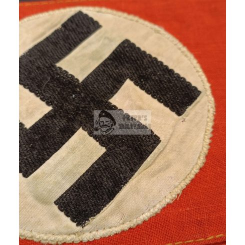 Political armband with RZM tag