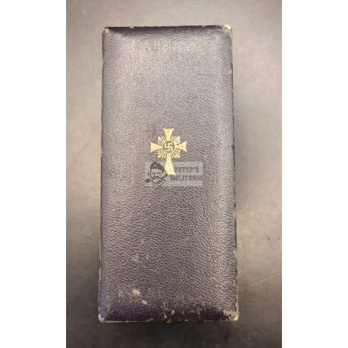 Mother Cross Gold grade box "Alfred Strübbe, Berlin"