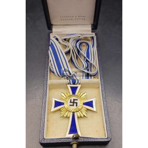 Mother Cross Gold grade in  box"Forster & Graf"
