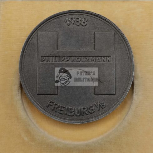 Ph. Holzmann szolgálati érem dobozában