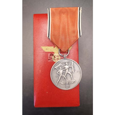 Anschluss medal in  box 