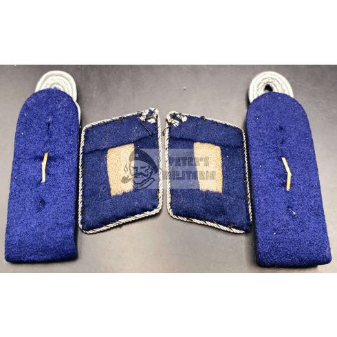 Luftwaffe Sanitätsoffizier collar tab and shoulder boards