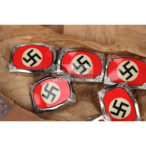 Early sympathiser buckles "DRGM" - bigger size