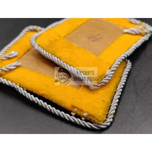 Luftwaffe Flieger / Fallschirmjäger shoulder boards and collar tabs - Leutant