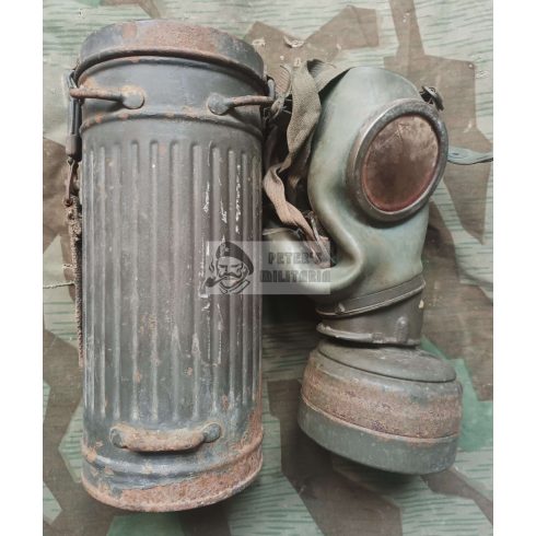Gasmask set - 1944