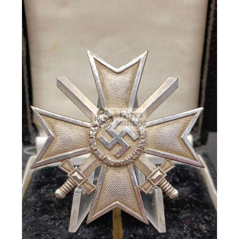 War Merit Cross I. Class in  box