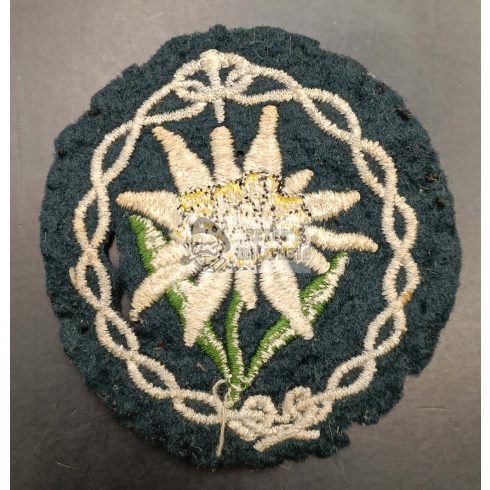 Mountain Troops – Gebirgsjäger Edelweiss Sleeve Insignia