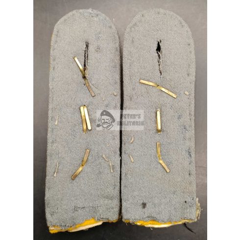 Cavalry Regiment 6 – Hauptmann Shoulder Board Pair