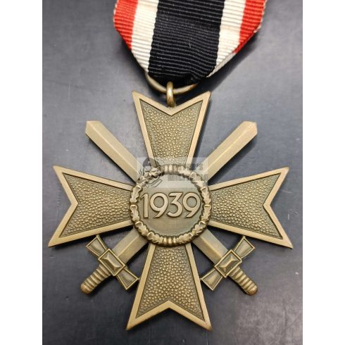 Háborús Érdemkereszt II. osztály Kardokkal "41" Gebrüder Bender