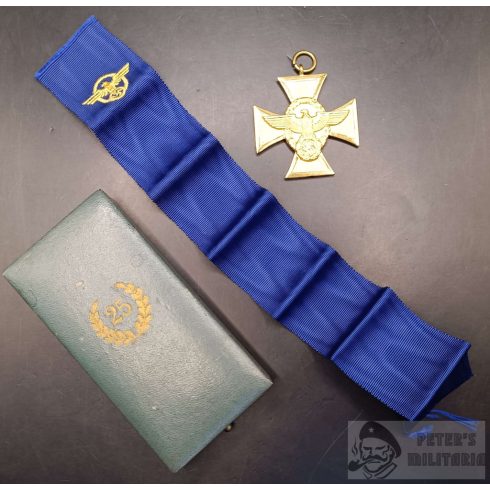 Polizei 25 éves szolgálati jel dobozában