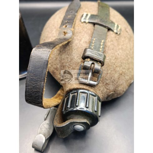 Wehrmacht canteen with bakelite cup