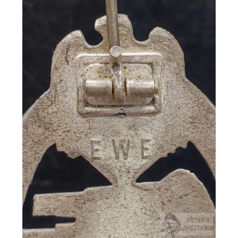 Páncélos Rohamjelvény  "EWE"