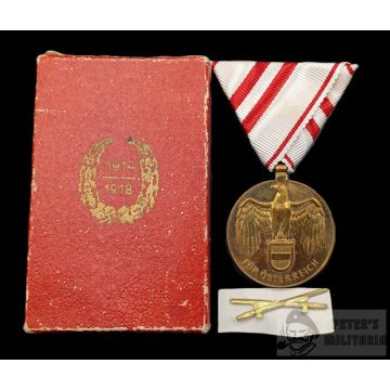Osztrák Háborús Emlékérem dobozában