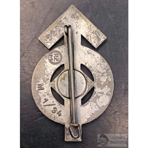 Hitlerjugend Leistungsabzeichen "92957"- "M1/34" K. Wurster 