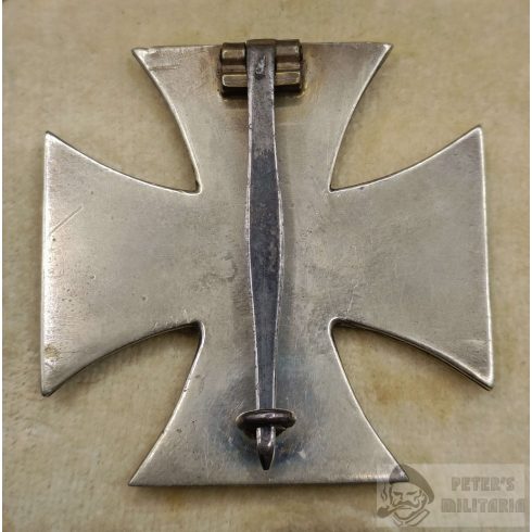 Vaskereszt I. osztály dobozában - réz magos 