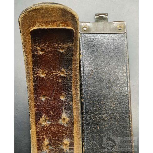Hitlerjugend csat "RZM M4/27" és öv 